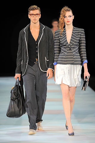 Giorgio Armani / - 2010